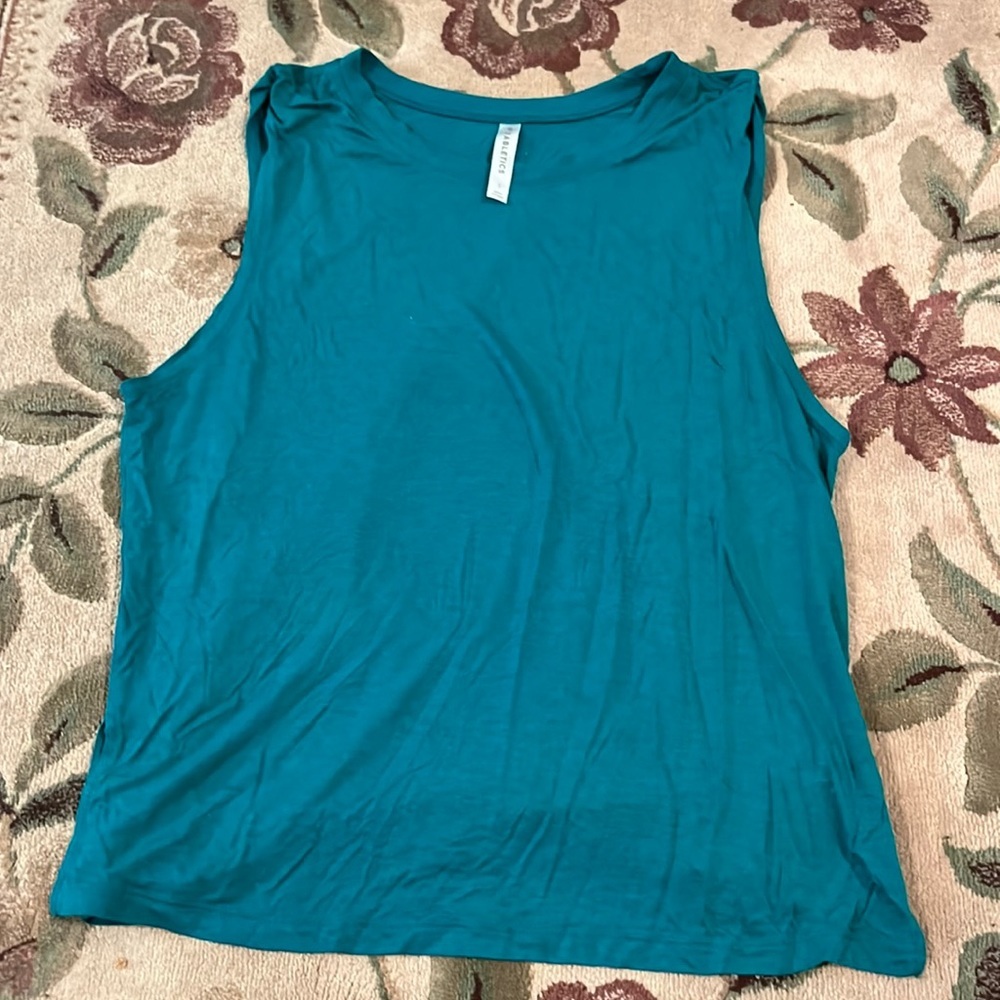 Fabletics green muscle tank